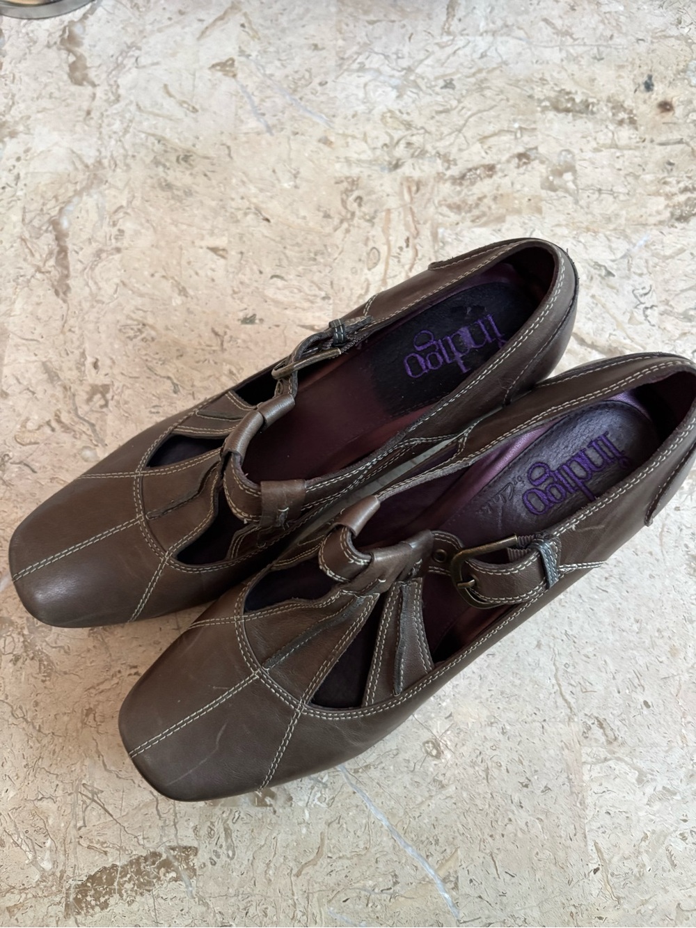 Elegant Mary Jane Leather Upper Medium Heel Indigo Clarks Size 10